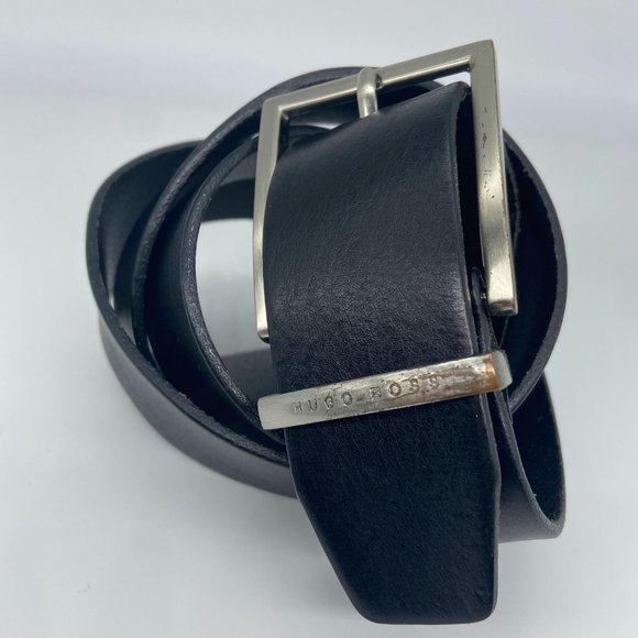 Hugo Boss Other - Hugo Boss Men Leather Belt Sz 95-36